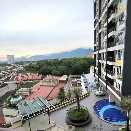 Ipoh City Centre Majestic Homestay Pool View 3 Mins Walking To Famous Food Places & 15Mins To Old Town Ipoh By Happy Homestay Экстерьер фото
