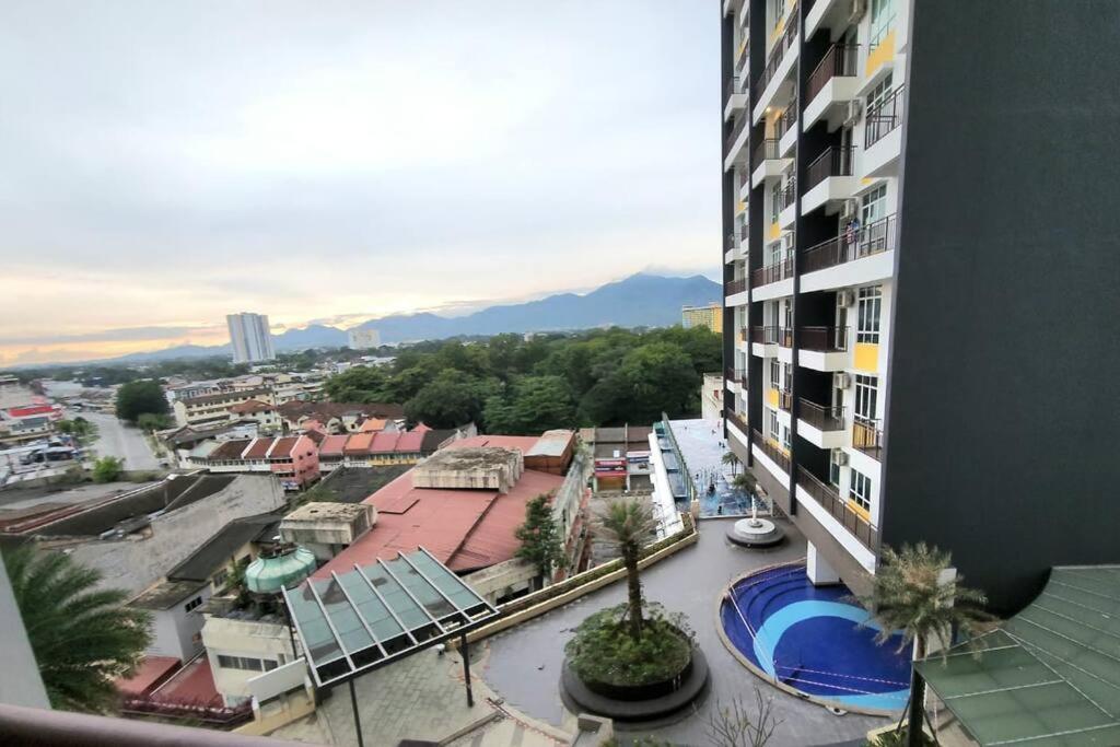Ipoh City Centre Majestic Homestay Pool View 3 Mins Walking To Famous Food Places & 15Mins To Old Town Ipoh By Happy Homestay Экстерьер фото