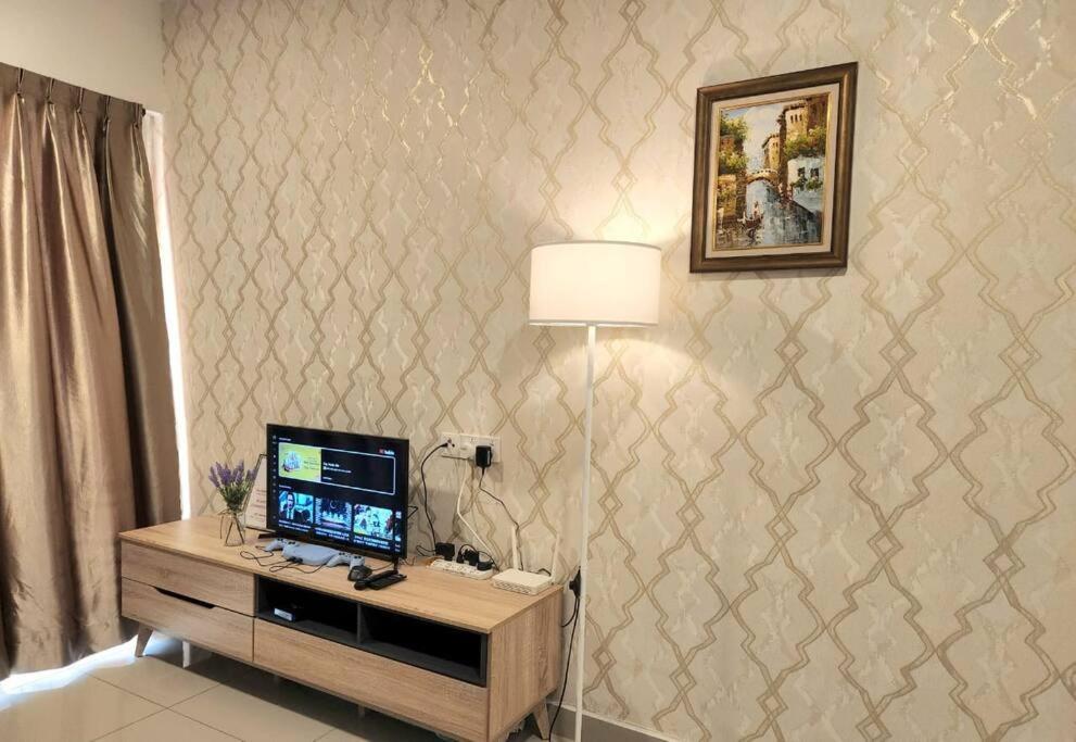 Ipoh City Centre Majestic Homestay Pool View 3 Mins Walking To Famous Food Places & 15Mins To Old Town Ipoh By Happy Homestay Экстерьер фото