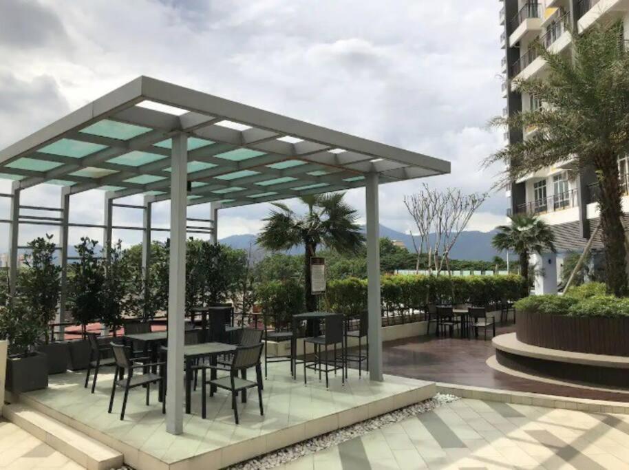 Ipoh City Centre Majestic Homestay Pool View 3 Mins Walking To Famous Food Places & 15Mins To Old Town Ipoh By Happy Homestay Экстерьер фото