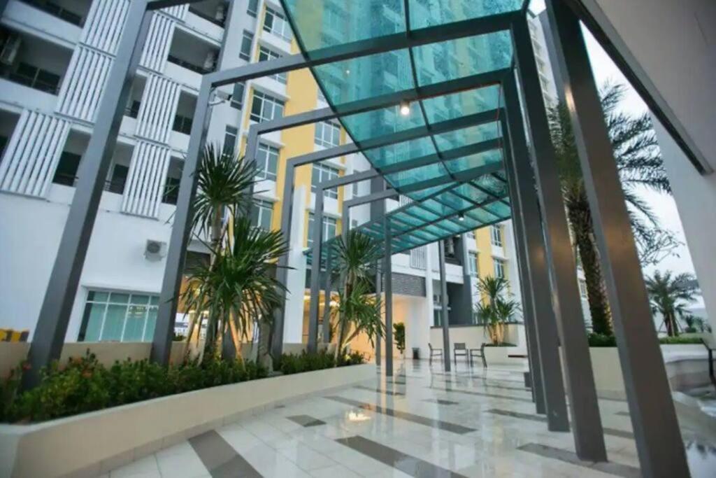 Ipoh City Centre Majestic Homestay Pool View 3 Mins Walking To Famous Food Places & 15Mins To Old Town Ipoh By Happy Homestay Экстерьер фото